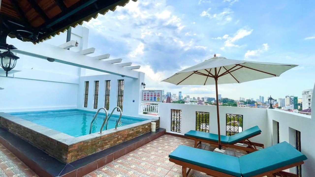 Times Hotel At Bassac Lane Phnom Penh Exterior photo